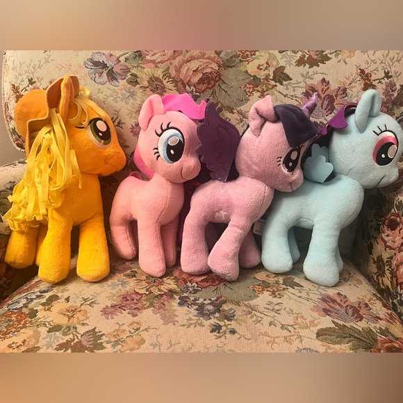 Lot of 4 My Little Pony Plushies - Picture 5 of 8